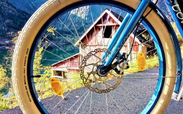 E-bike tour in Balestrand with scenic mountain and fjord landscapes